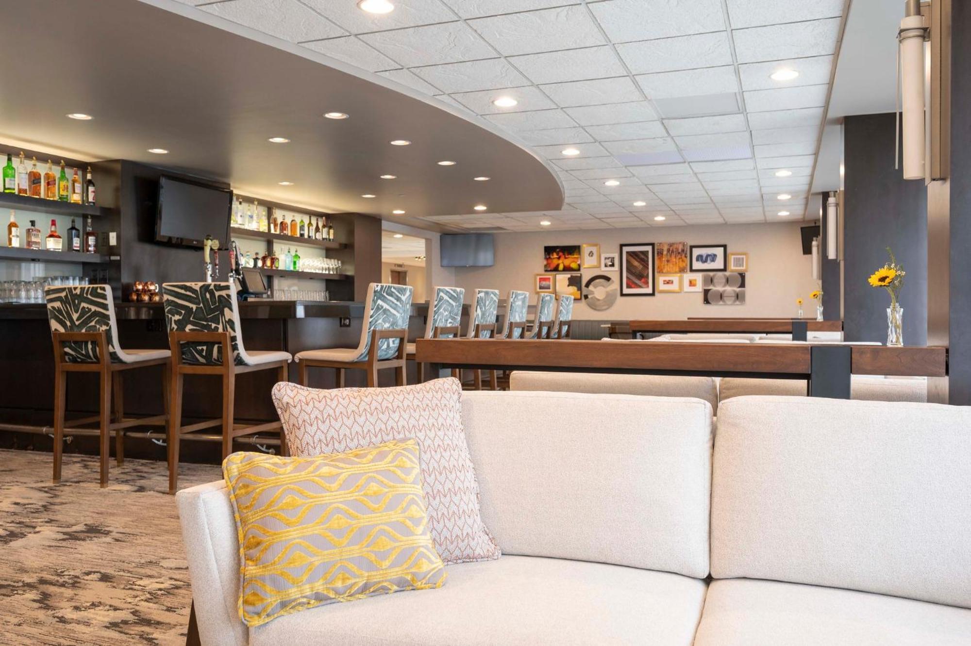 Crowne Plaza Indianapolis-Airport By Ihg Otel Dış mekan fotoğraf