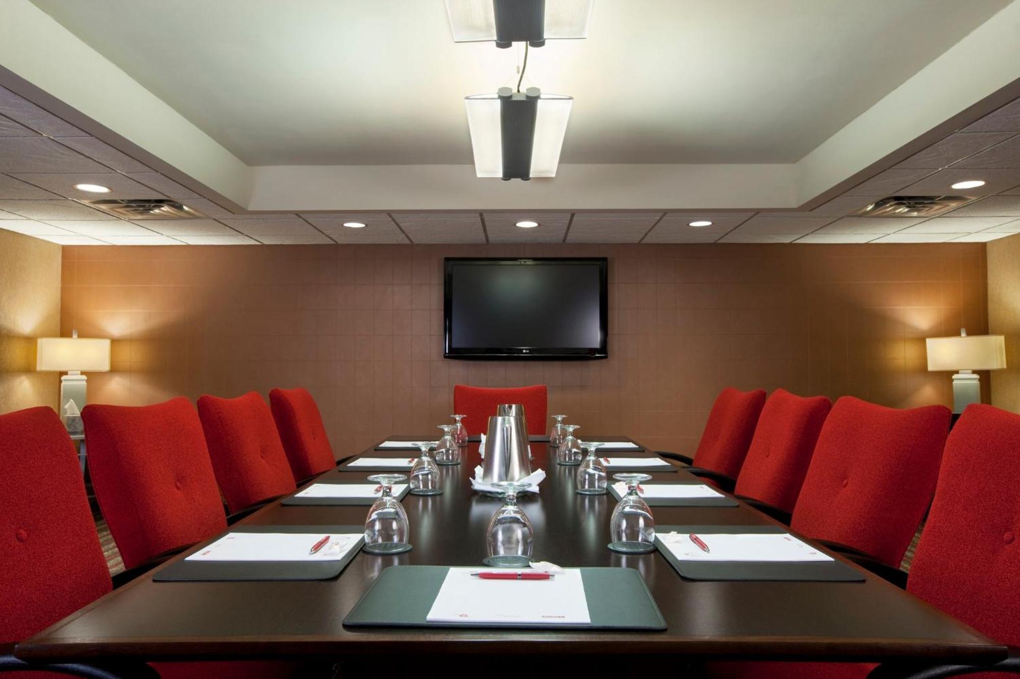 Crowne Plaza Indianapolis-Airport By Ihg Otel Dış mekan fotoğraf