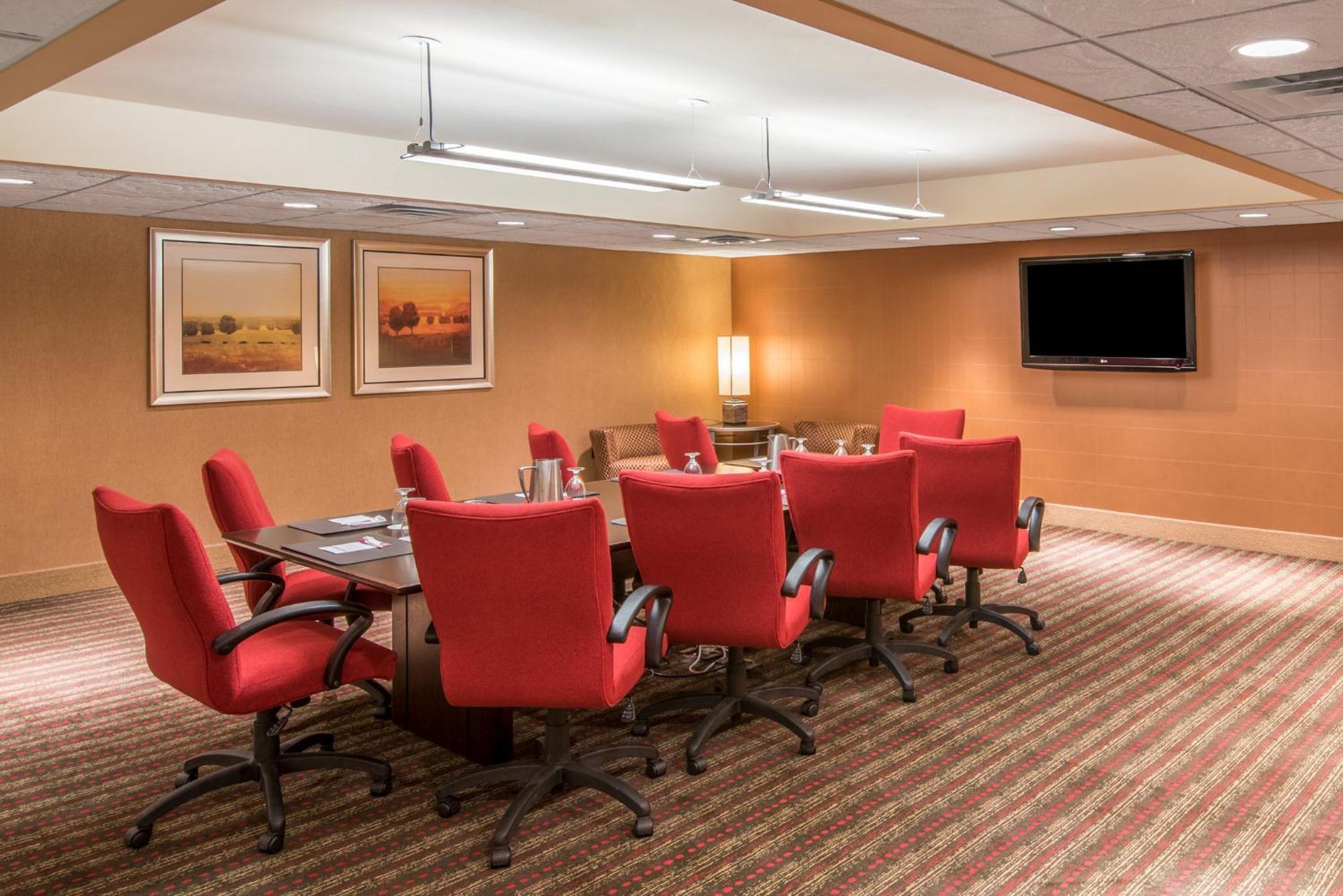Crowne Plaza Indianapolis-Airport By Ihg Otel Dış mekan fotoğraf